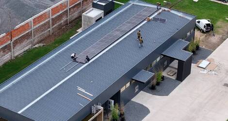 Paneles solares policristalinos y monocristalinos: ¿Cuál elegir en base al proyecto a instalar? 