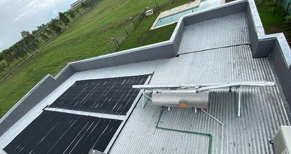 Sistema de climatización solar colocado en Country Haras del Sur II